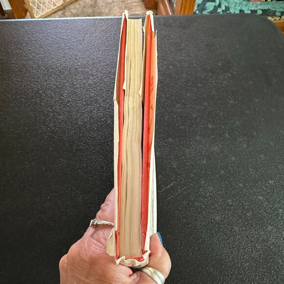 McCall's Crochet Treasury – Hardcover Book Over 150 Ideas to Crochet, 320 Pages - Picture 11 of 15